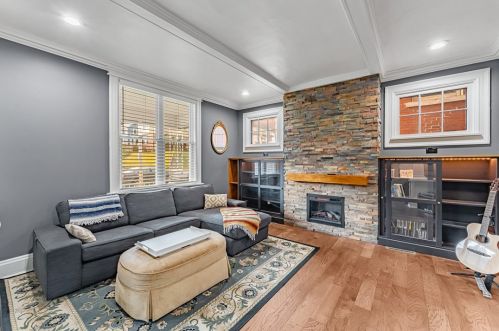 422 Teece Ave, Pittsburgh, PA 15202-3222