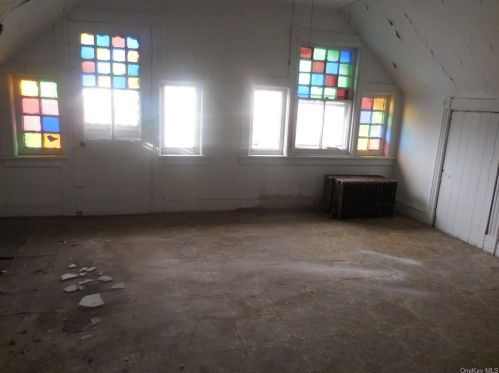 52 Liberty St, Newburgh NY  12550-4911 exterior