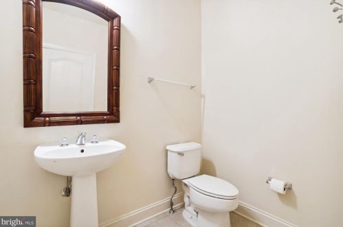 15046 Gaines Mill Cir, Haymarket VA  20169-4500 exterior