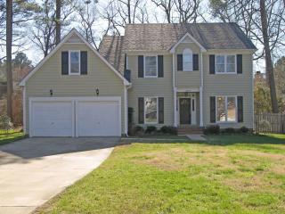 11933 Fairlie Pl, Raleigh, NC 27613-7842