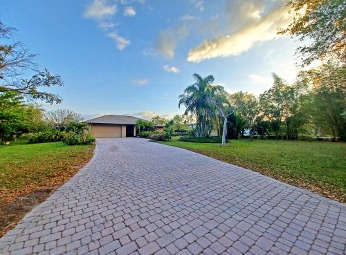 12285 150th Ct, Jupiter, FL 33478-3513