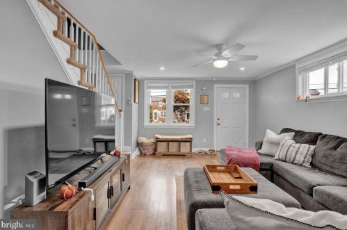 1130 Oakwood Dr, Manor, PA 19036-1515