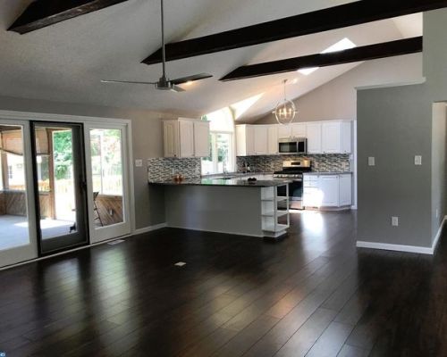 160 New Freedom Rd, Berlin Boro, NJ 08009-1532