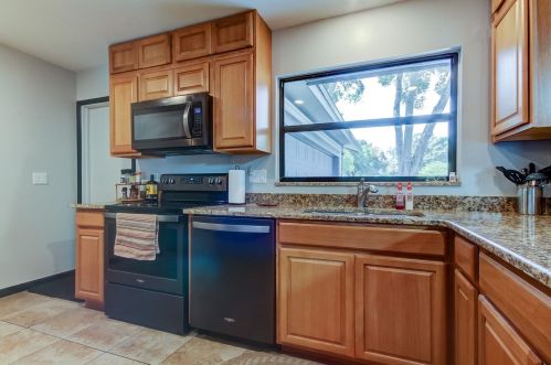 2854 Trailwood Dr, Palm Harbor FL  34684-3250 exterior