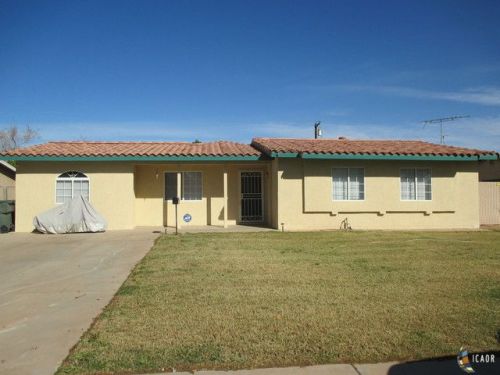 475 B St, Brawley, CA 92227-1413