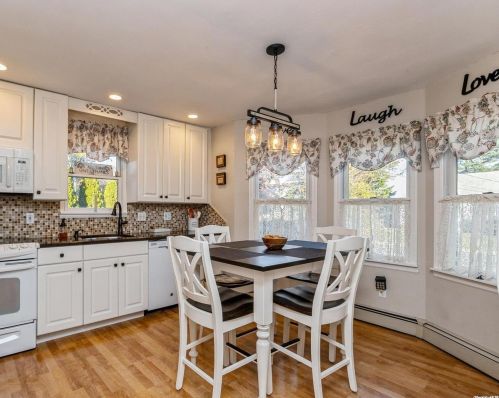 50 Avenue B, San Remo NY  11754-2505 exterior