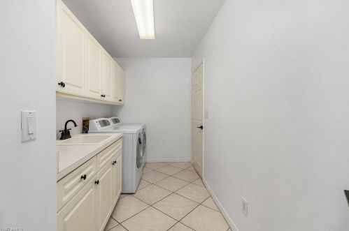 1903 Countess Ct, Naples FL  34110-1005 exterior