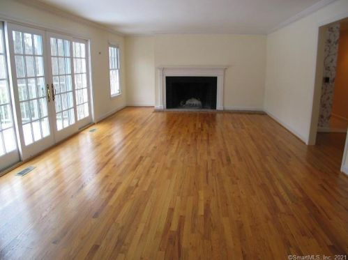 170 Bridle Path Ln, New Canaan CT  06840-3907 exterior