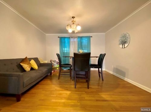 27 Union Ave, Nutley NJ  07110-3325 exterior