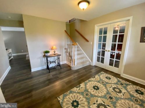 55 Kings Ct, Swedesboro NJ  08085-5033 exterior