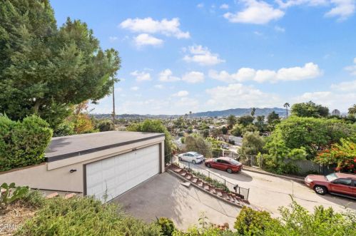 805 Luton Dr, Glendale, CA 91206-2631