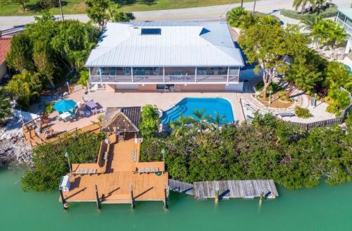 2001 Sombrero Blvd, Marathon, FL 33050-2465