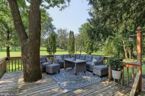 9148 Joyce Ln, Hummelstown PA  17036-9299 exterior