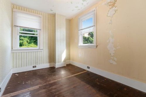 4329 Stanton Ave, Pittsburgh PA  15201-2243 exterior