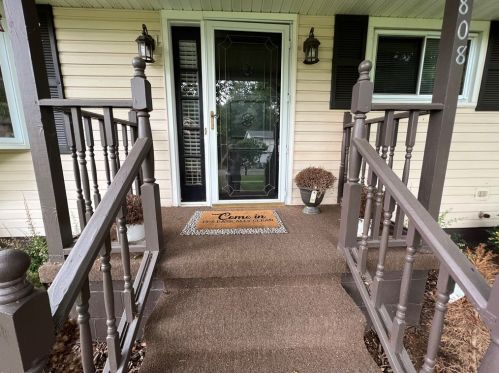 808 Fairmont Ave, New Castle PA  16105-2374 exterior