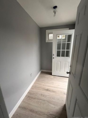 23 Bentley Ave, Norwich CT  06360-6901 exterior