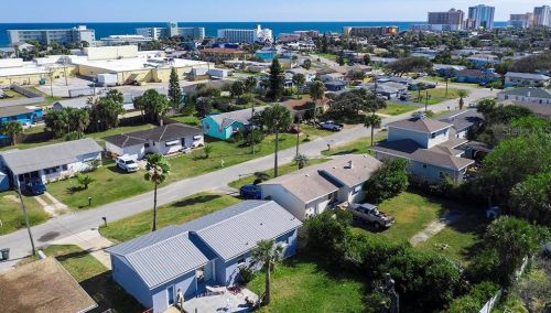 104 Claire Ter, Daytona Beach FL 32118-5114 exterior