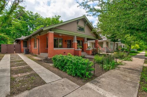 1716 Adams St, Fort Worth, TX 76110-1401