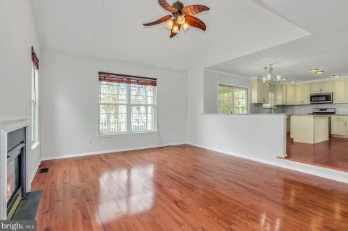 142 Laurel Trl, Swedesboro NJ  08085-4074 exterior