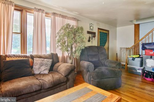 17 Adams St, West Enola PA  17025-2802 exterior