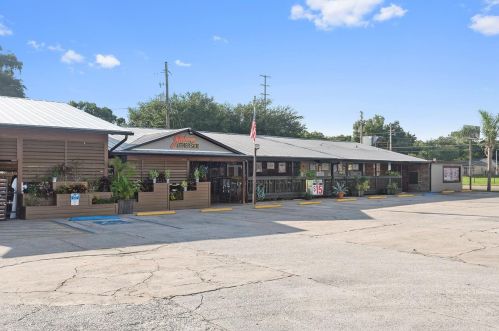 1613 Crystal Lake Ave, Orlando FL  32806-4823 exterior