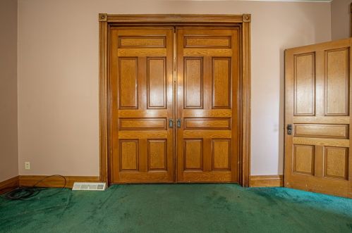 212 Green St, Connellsville PA  15425-4104 exterior