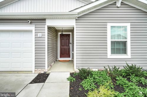 6112 Deborah Dr, Spring Grove, PA 17362-9200