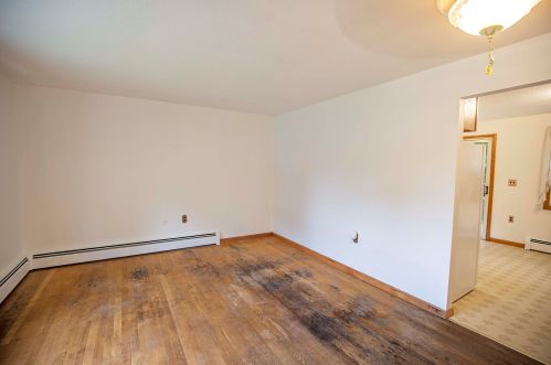 9 Mulberry Rd, Salem NH  03079-3801 exterior