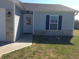2608 Brookglen Cir, Manhattan KS  66502-7522 exterior
