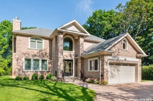 24 Terrace Rd, Great Neck, NY 11021-1514