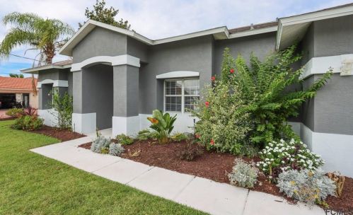16 Cherrytree Ct, Palm Coast, FL 32137-9050