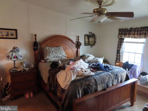 6053 Hager Rd, Upton PA  17225-9006 exterior