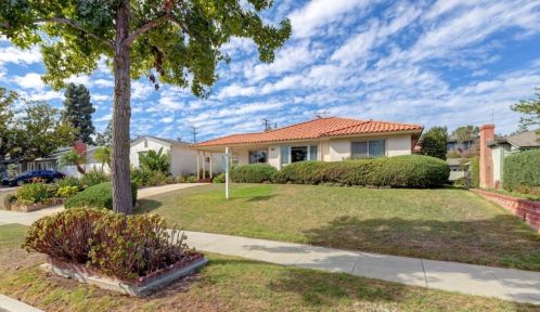 3919 Elm Ave, Long Beach, CA 90807-2704