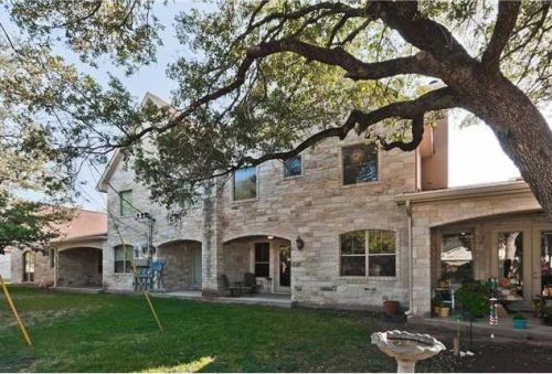 9122 Balcones Club Dr, Austin TX  78750-2768 exterior