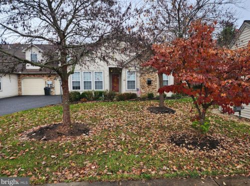 38 Hillview Ct, Charnita, PA 17320-8597