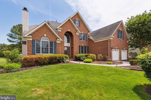 15064 Almansor Pl, Haymarket, VA 20169-3118