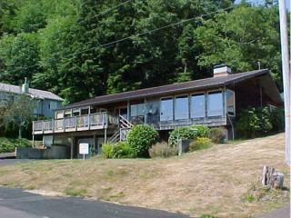 710 Driftwood Ave, Garibaldi, OR 97118-1707