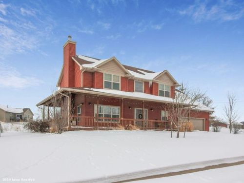4122 138th St, Des Moines, IA 50323-2458