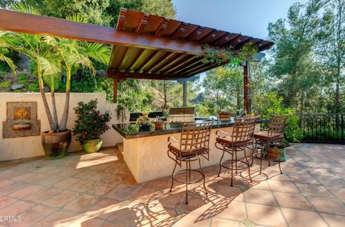 5320 Ivafern Ln, La Canada CA  91011-2811 exterior