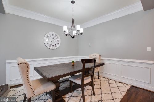 15935 Greymill Manor Dr, Haymarket VA  20169-4927 exterior