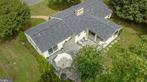 13 Chatham Ln, Harrison Township, NJ 08062-9412