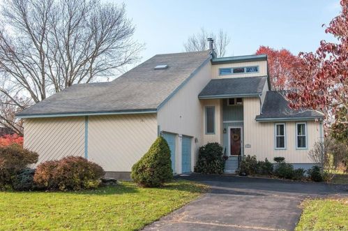 281 Tunxis Ave, Bloomfield, CT 06002-1201