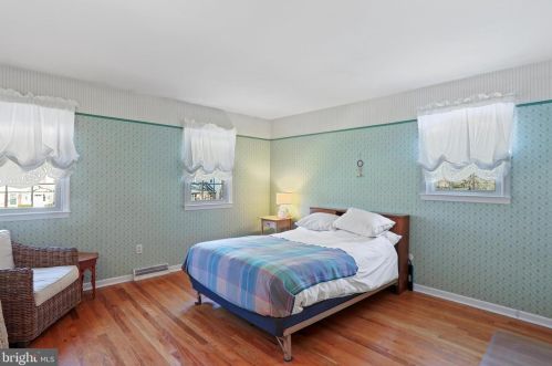 343 Richard Rd, Yardley PA  19067-1969 exterior