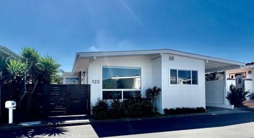 122 Yorktown, Newport Beach, CA 92660-6145