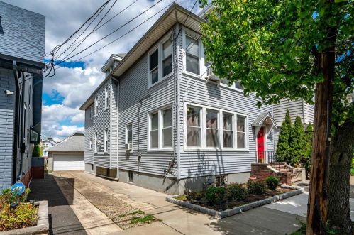 8015 3rd Ave, North Bergen, NJ 07047-5035