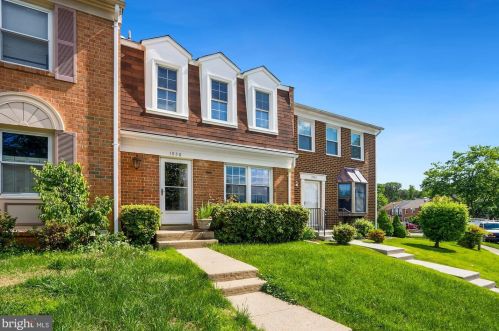 1958 Mariner Ln, Woodbridge, VA 22192-2304