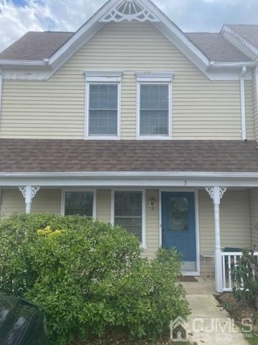 5 Anderson Ct, East Brunswick, NJ 08816-5603