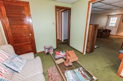 3998 Mitchell Rd, New Castle PA  16105-4412 exterior