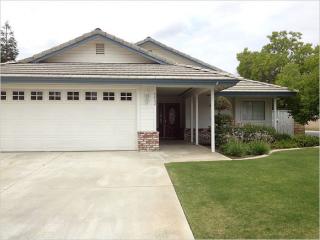 8802 Tekoa Ct, Bakersfield, CA 93312-5517
