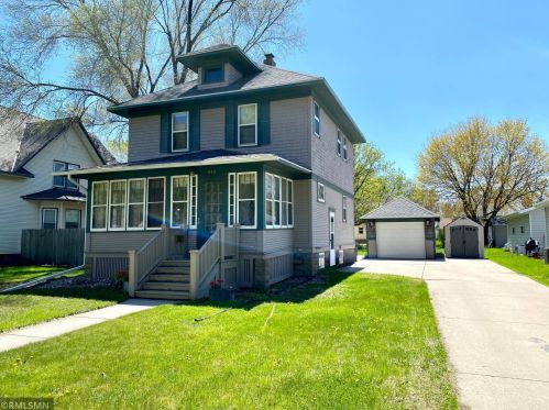 615 Marshall St, Marshall, MN 56258-3033